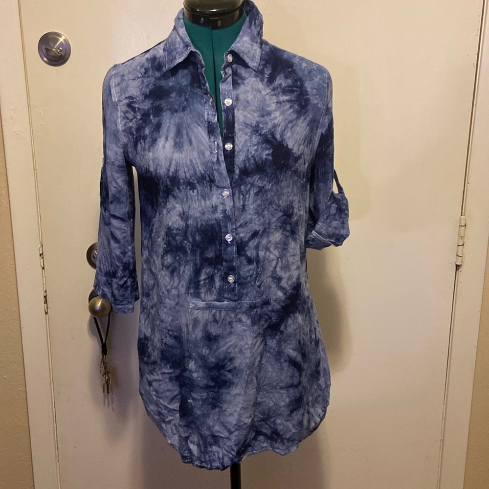 Women’s Lightweight Tie-Dye Top Med 3/4 Rolled Tab Sleeve Tunic Style